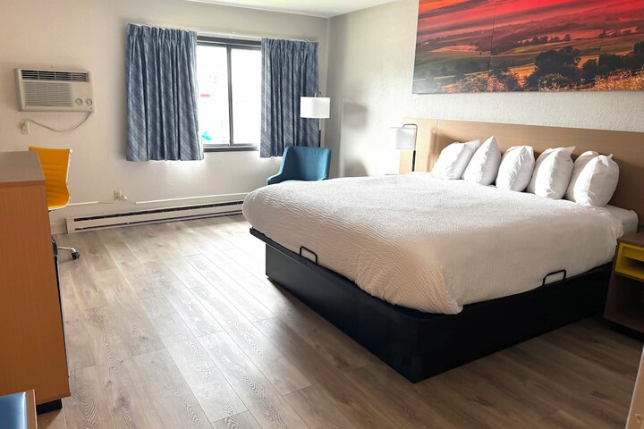 Room 12 of 29