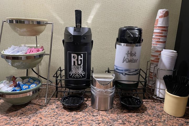 Breakfast/Coffee Service 24 of 30