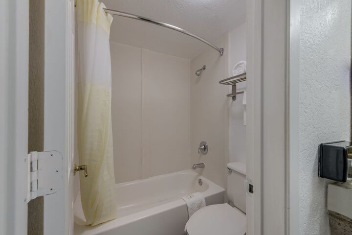 Room 15 of 39