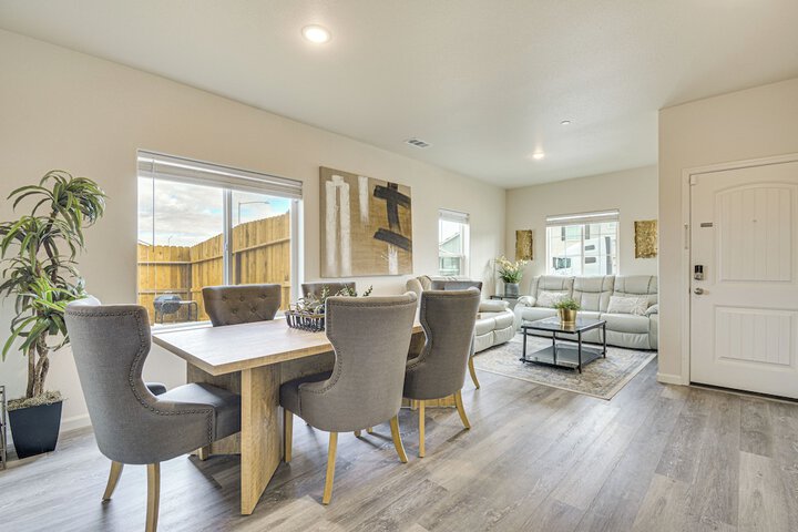 Chowchilla Home w / Private Patio!
