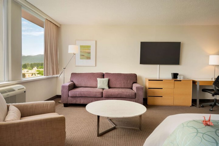 Room 28 of 42