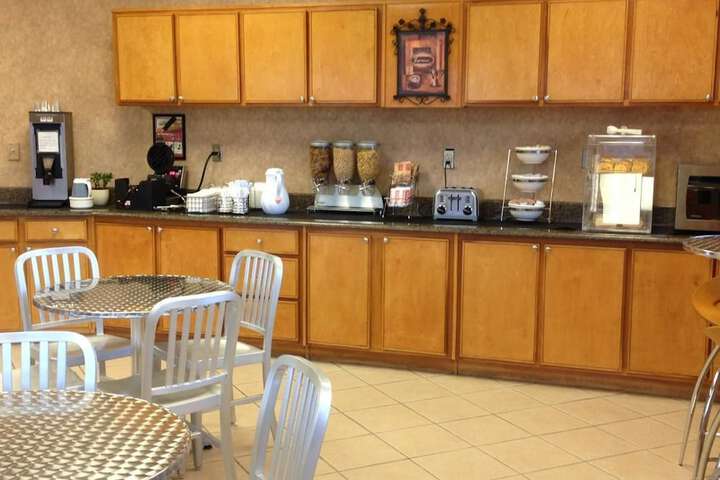 Breakfast/Coffee Service 18 of 19