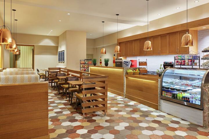DoubleTree by Hilton Houston Intercontinental Airport