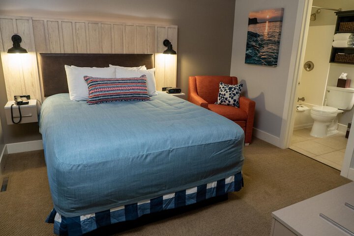 Room 43 of 65