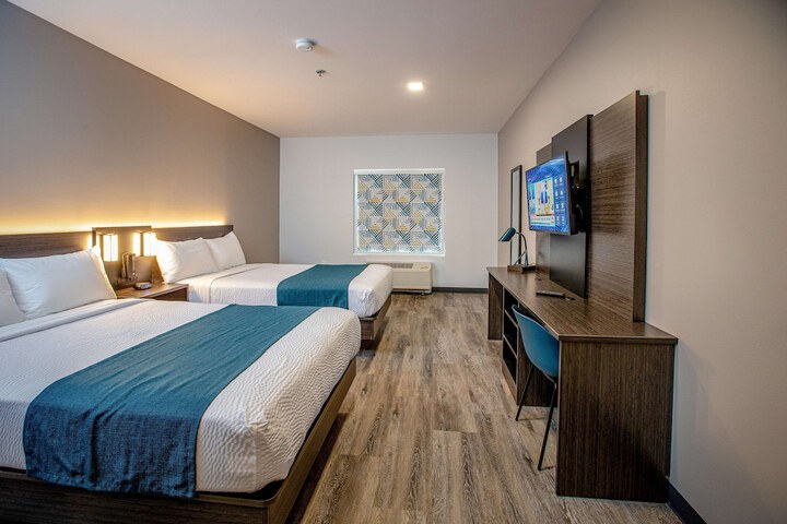 Room 14 of 40