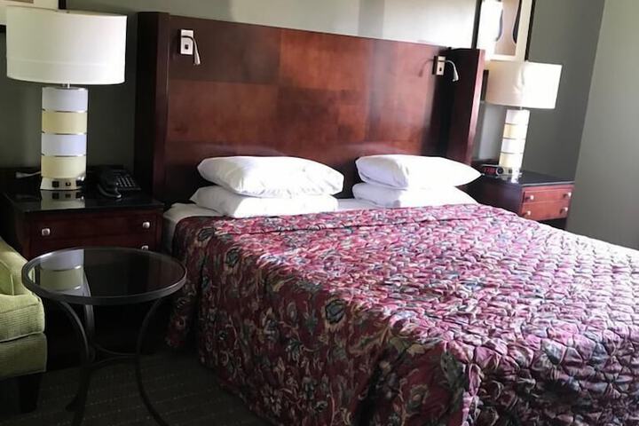 Room 16 of 19