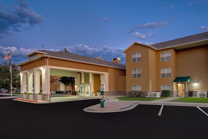 Hotel 6 of 71