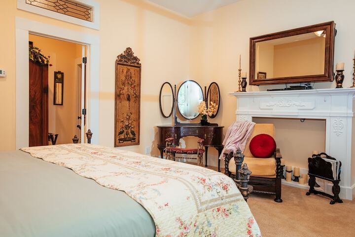 Room 12 of 41