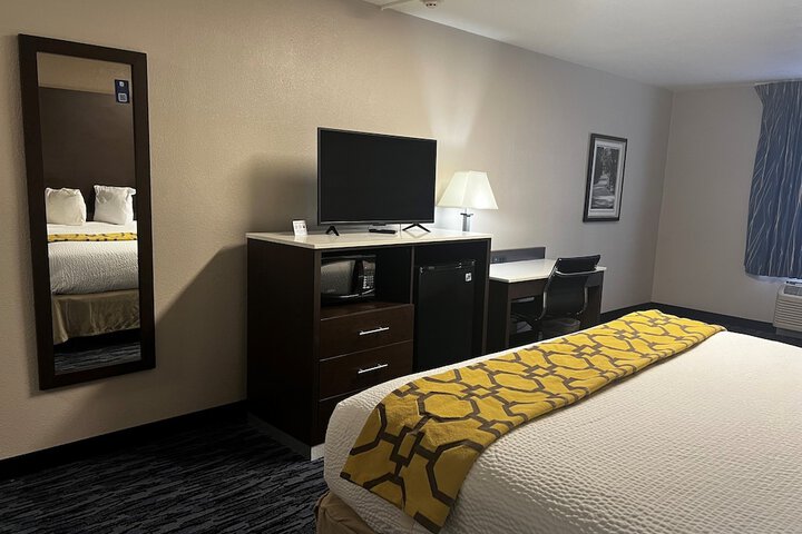 Room 14 of 27