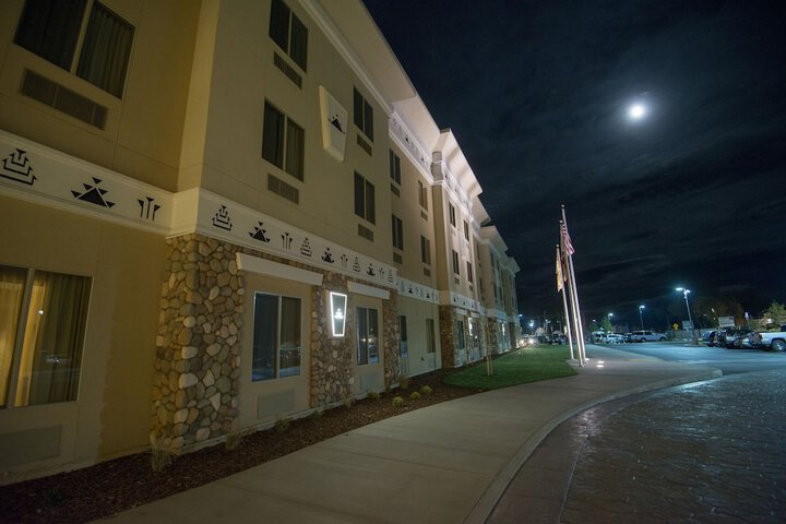 Hotel 1 of 48