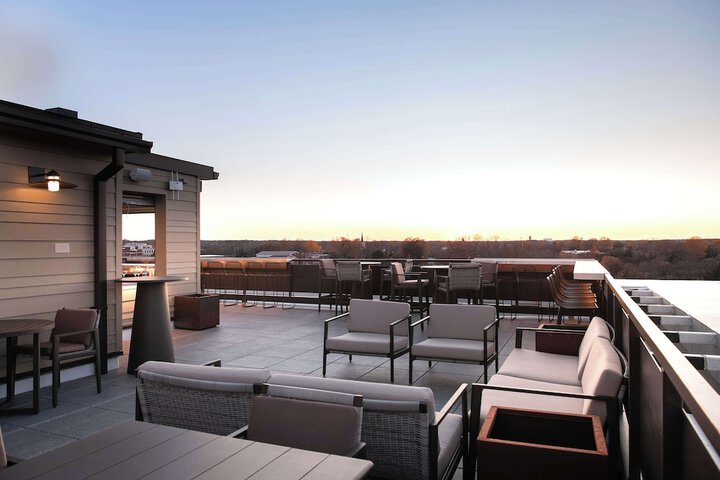 Terrace/Patio 42 of 43
