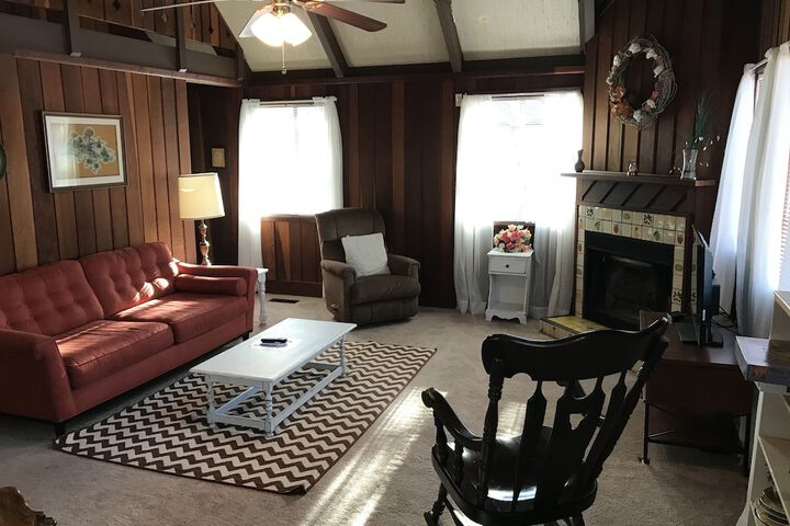 Room 95 of 399
