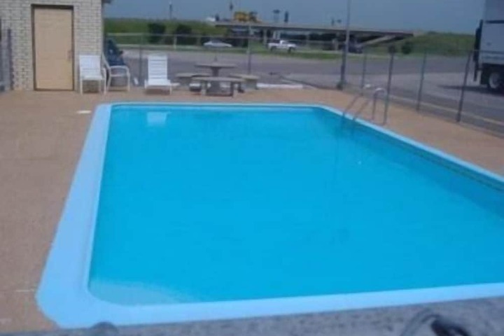 Pool 6 of 43