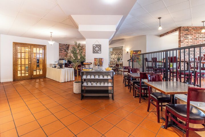 Breakfast/Coffee Service 138 of 157