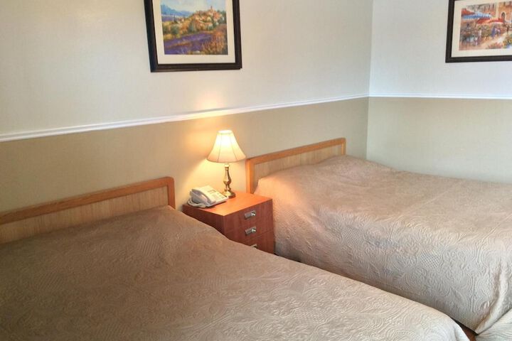 Room 19 of 35