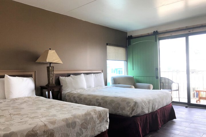 Room 111 of 185