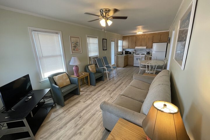 Room 35 of 43