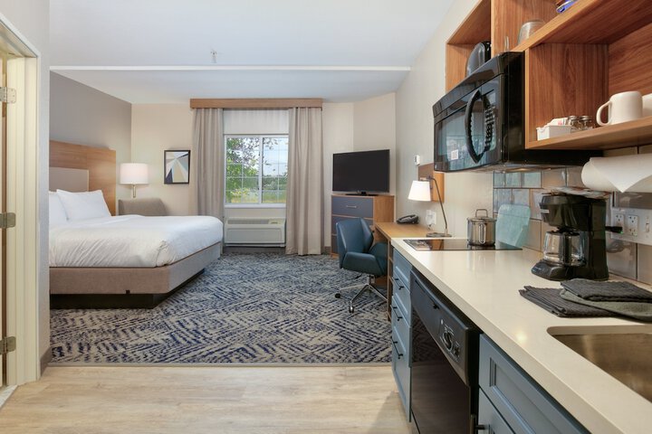 Room 33 of 51