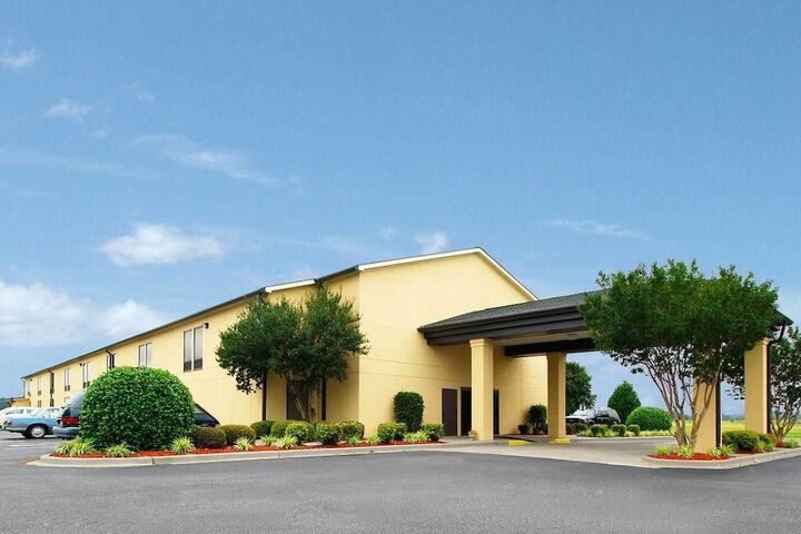 Hotel 3 of 48