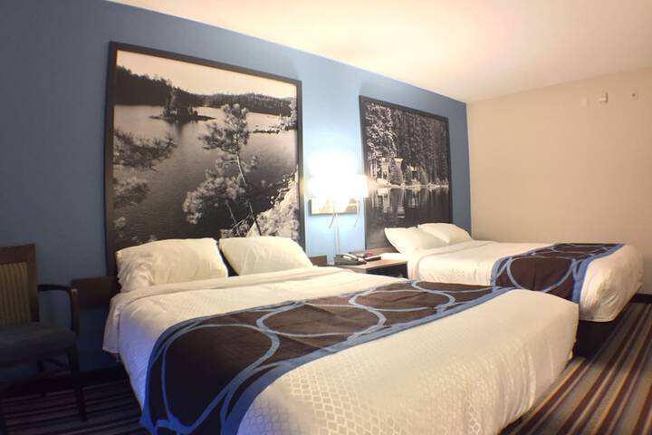 Super 8 by Wyndham Fort Frances