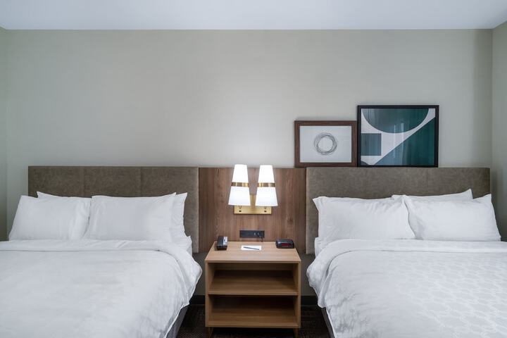 Room 40 of 64