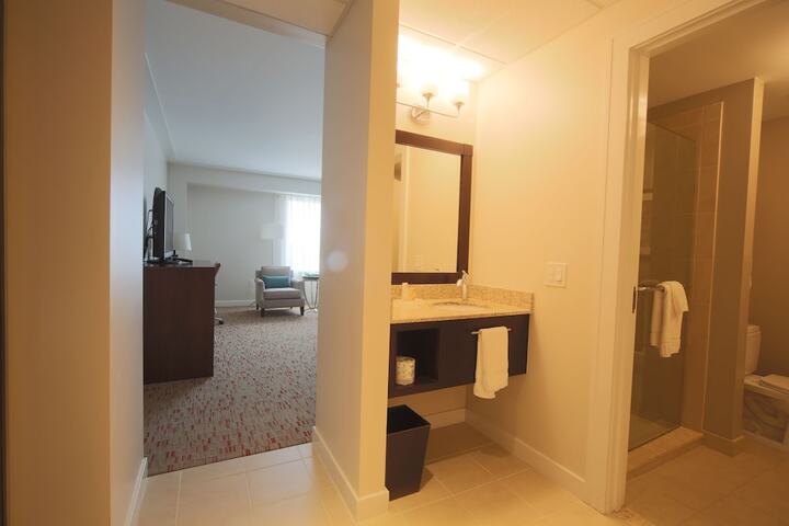 Room 17 of 47
