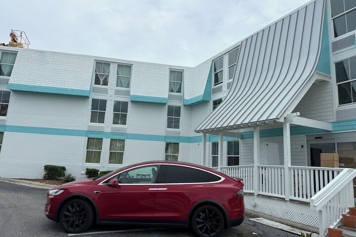 Ocean Sands Beach Boutique Inn - Stay at the Beach