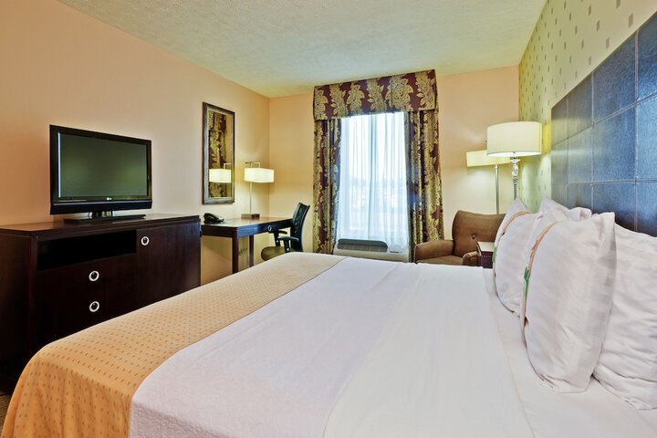 Room 15 of 30