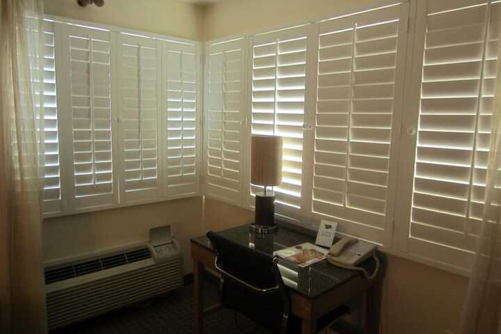 Room 15 of 30