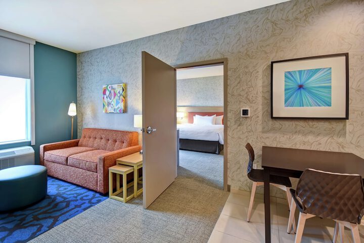 Room 8 of 43