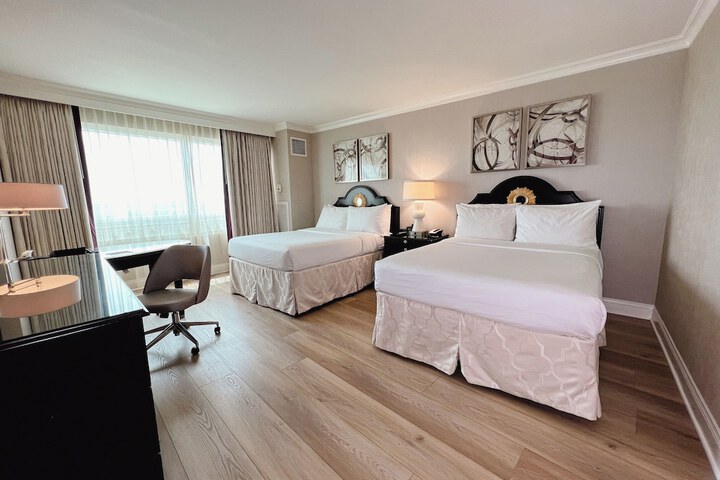 Room 12 of 32