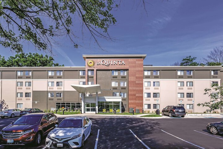 Hotel 4 of 42