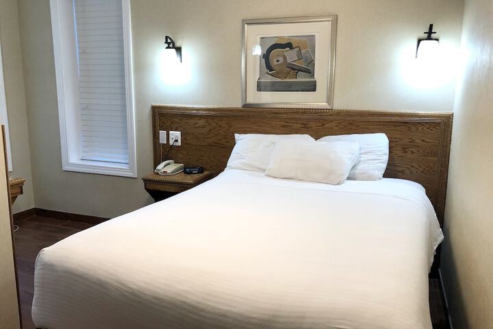 Room 18 of 43