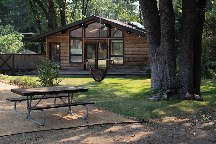 Basecamp Lodge