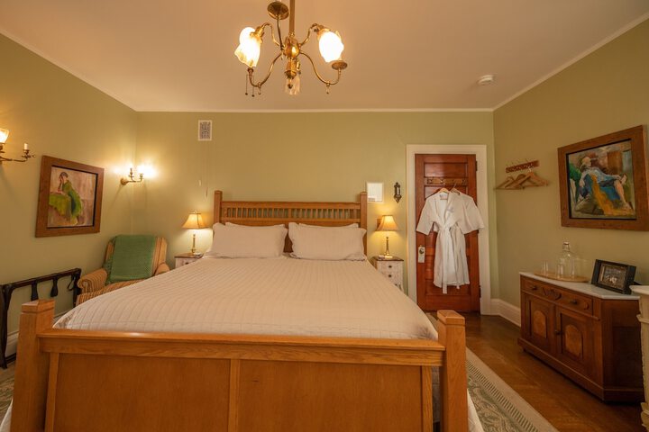 Room 60 of 149