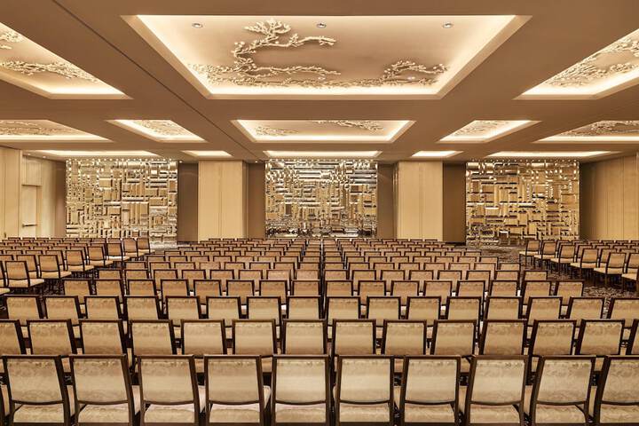 The St. Regis Bal Harbour Resort