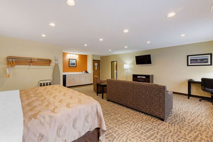 Room 21 of 39