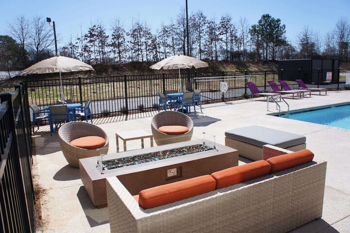 Pool 13 of 83