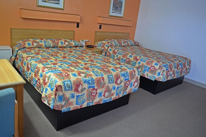 Budget Host Inn Iron Mountain