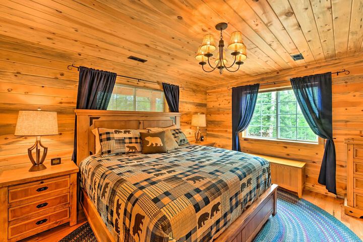 bobcat Trail Cabin on 3 Acres in Como!