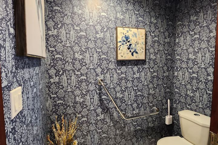 Room 51 of 154