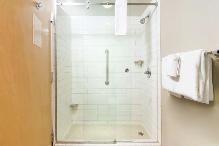 Room 20 of 73