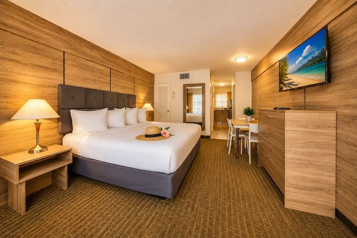 Club Lux Resort by the Beach