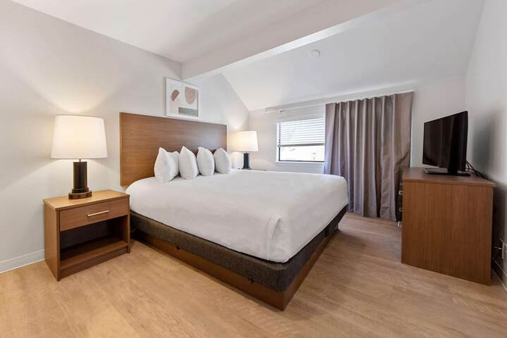 Room 47 of 75
