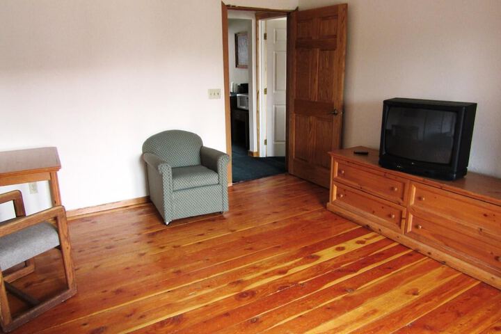 Room 42 of 50