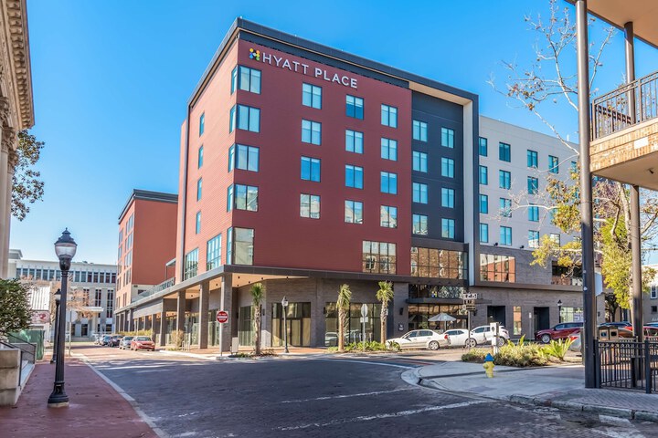 Hotel 2 of 85