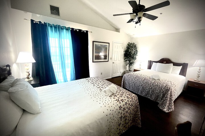 Room 122 of 143