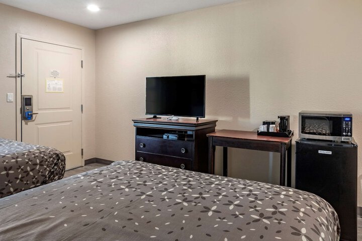 Room 19 of 30