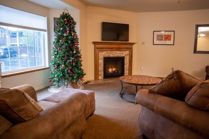 Blue Elk Inn