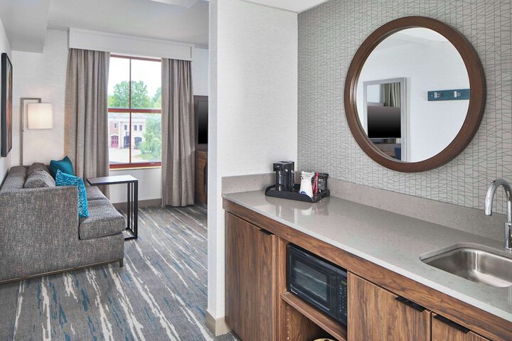 Hampton Inn & Suites Saratoga Springs Downtown
